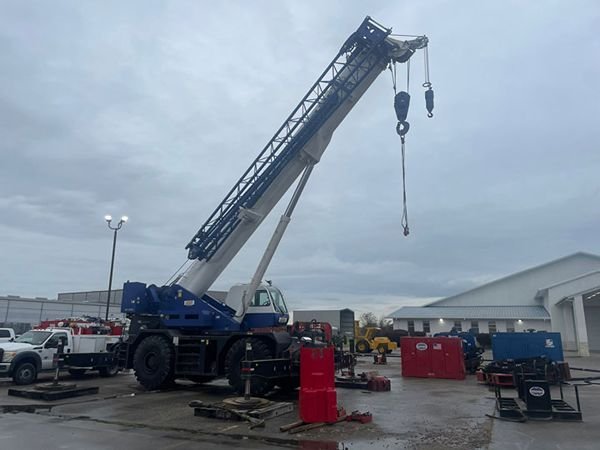 TADANO Rough Terrain Cranes JMX10500