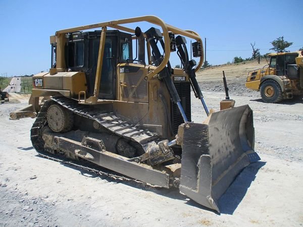 CAT Bulldozers JMX10561
