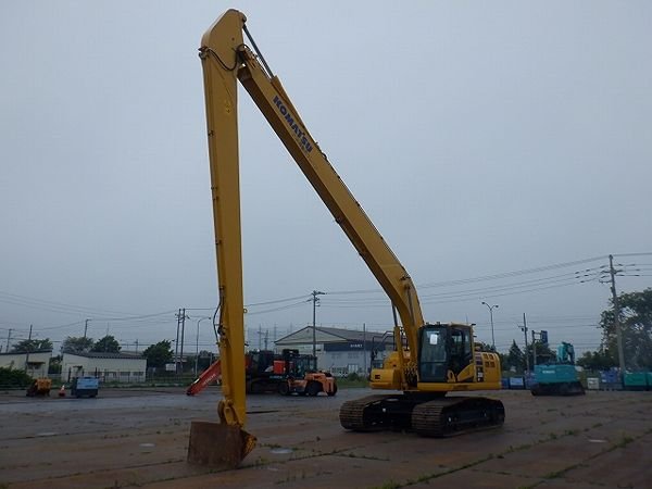 KOMATSU PC200LC-11
