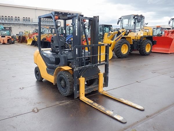 KOMATSU FORK LIFTS JMX11800