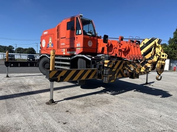 KOBELCO Rough Terrain Cranes JMX11816