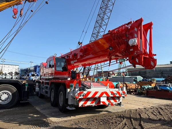 KATO Rough Terrain Cranes JMX8891
