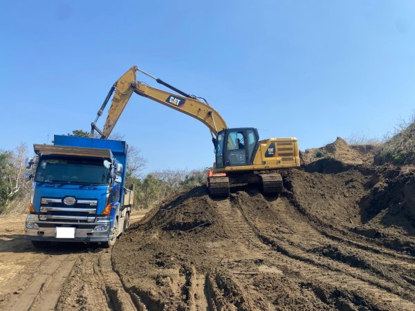 CAT Excavators JMX8975