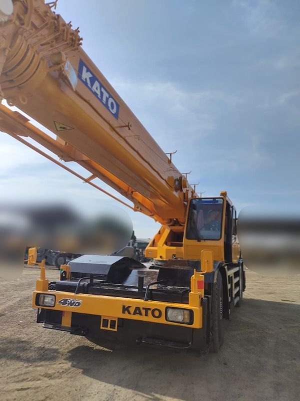 KATO Rough Terrain Cranes JMX8922