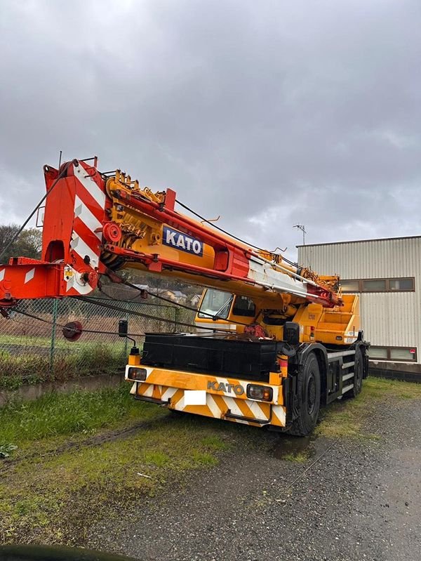 KATO Rough Terrain Cranes JMX9033