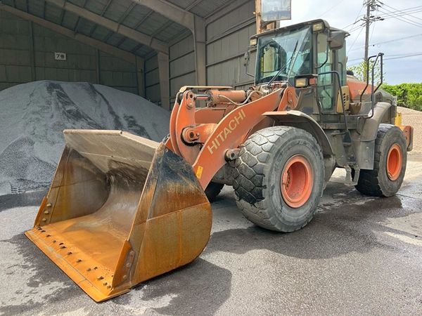 HITACHI WHEEL LOADERS JMX9768