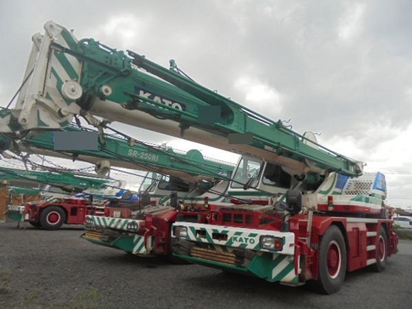 KATO Rough Terrain Cranes JMX9832
